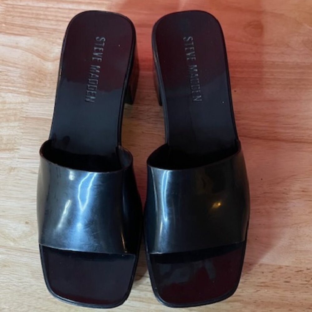 Steve Madden Black Sandal Size 8